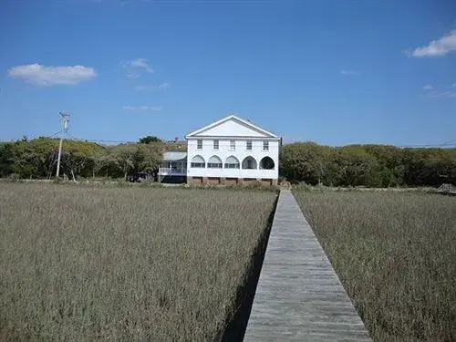 Pelican Inn