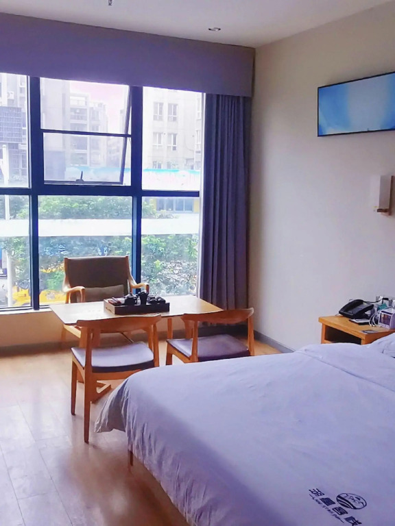Fuxin Inn (Zhuhai Baitengtou )