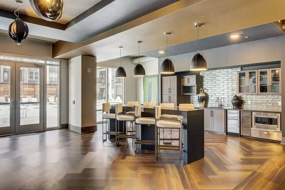FRONTDESK 500 West Trade Apts Fourth Ward Charlotte