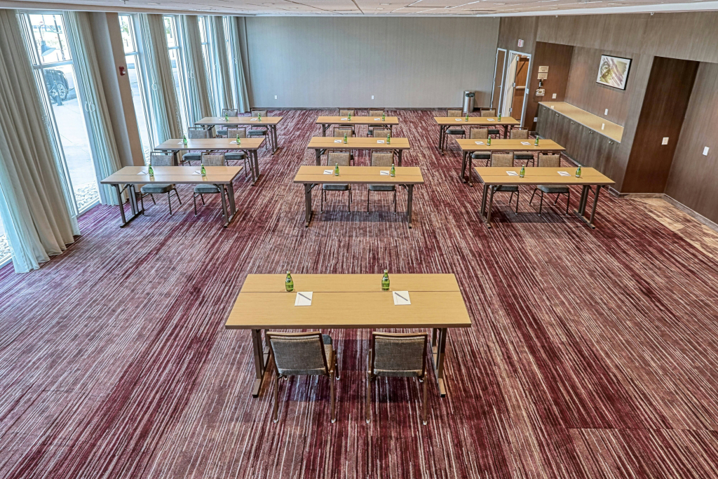 Courtyard by Marriott North Brunswick
