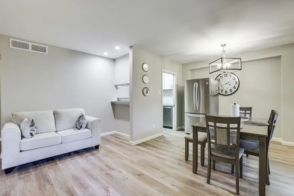 2 Mi to The Galleria: Uptown Houston Retreat!