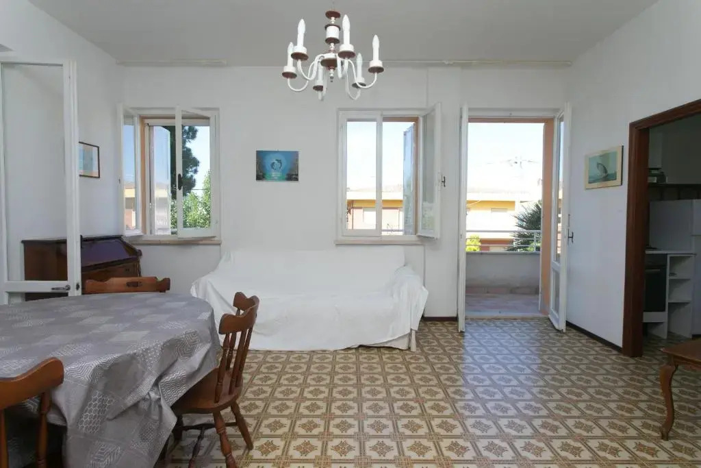 M121 - Marcelli, Trilocale Con Terrazzo a 80mt Dal Mare