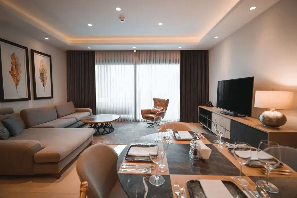 Highend Hotel & Residance