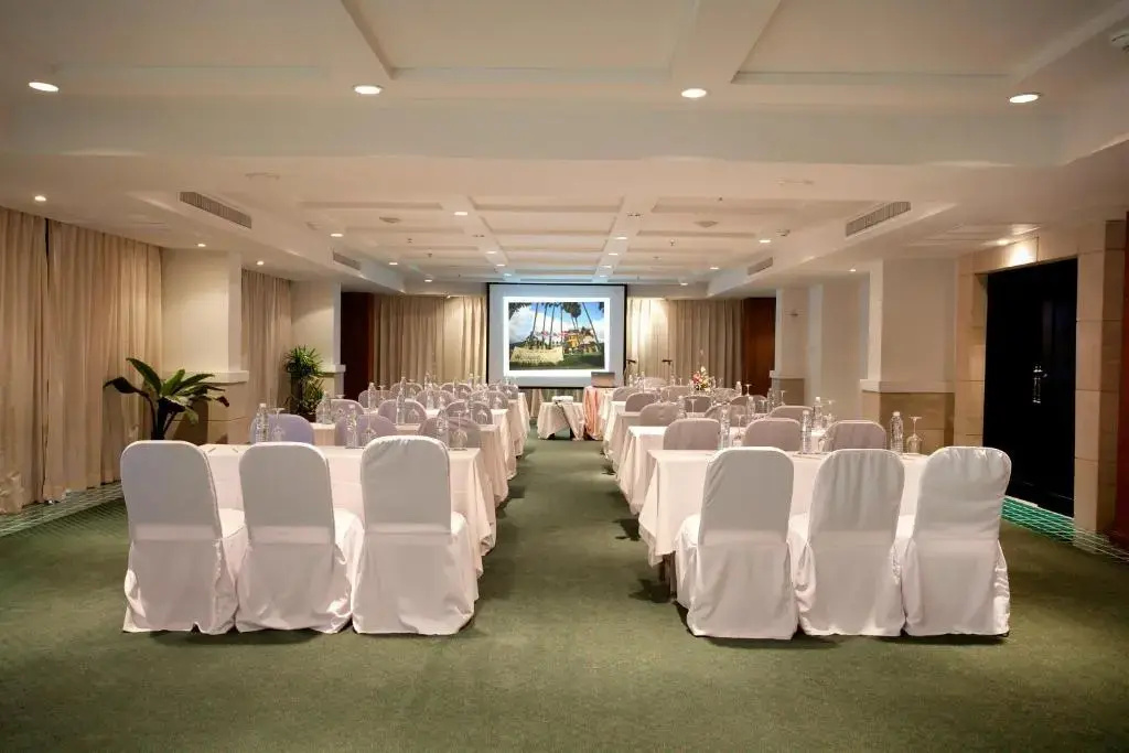Woraburi Phuket Resort & Spa - SHA Plus
