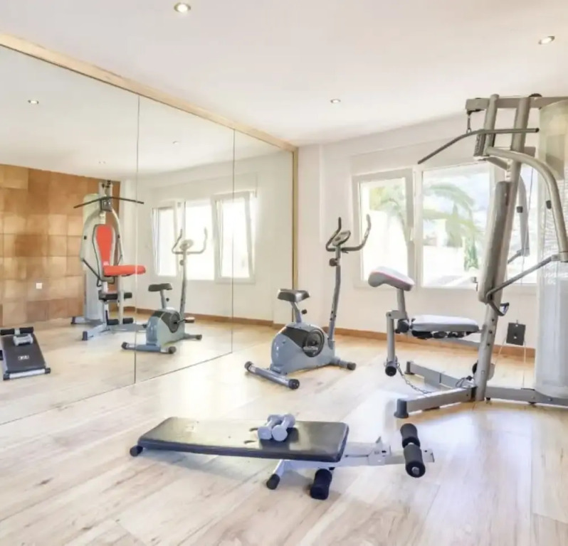 Villa - 5 Bedrooms with Pool - 106414