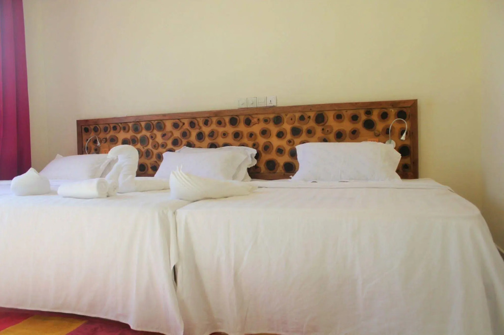 Sunshine Lodge