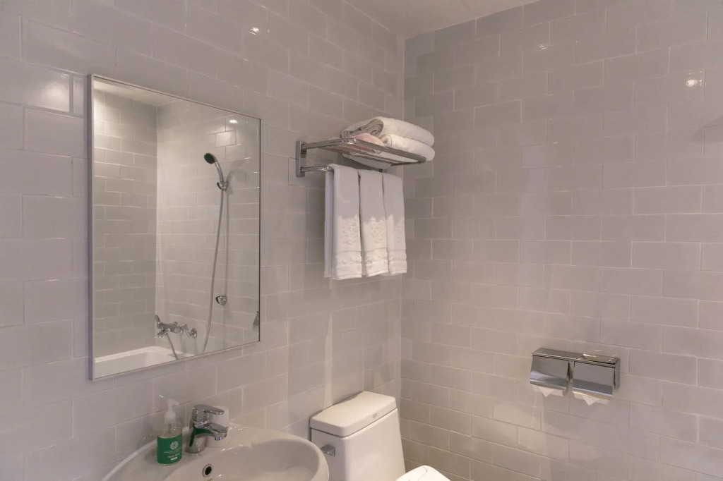 February Hotel Songdo Amnam