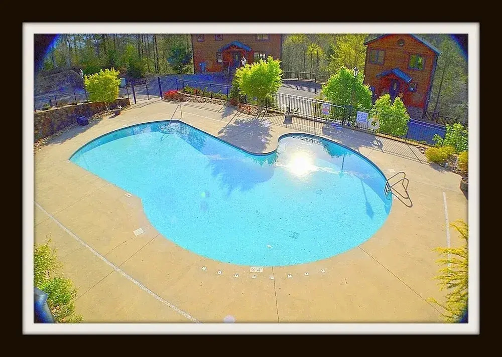 Resort Way Cabin 808 - 2 Br cabin by RedAwning