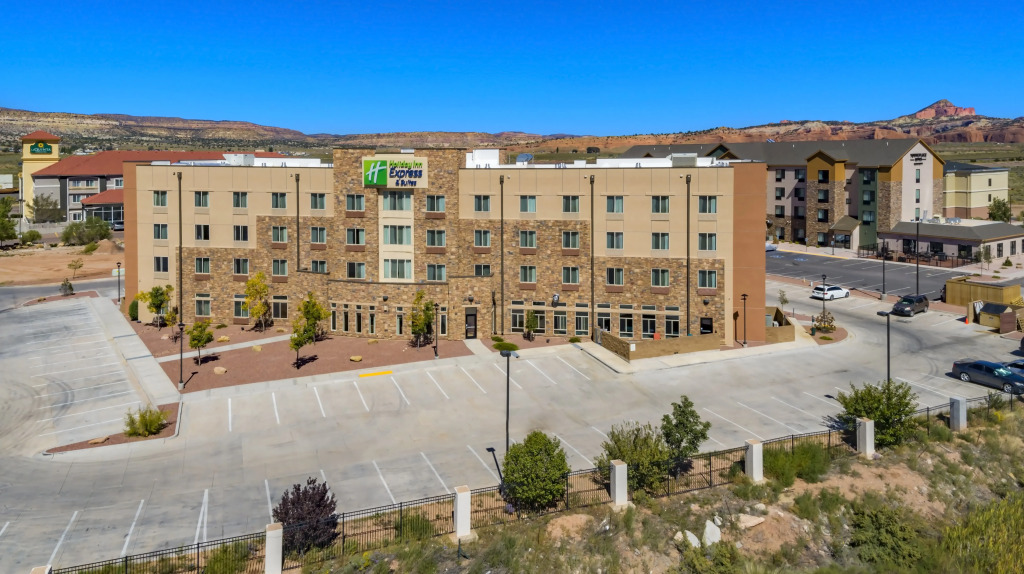 Holiday Inn Express & Suites Gallup East by IHG