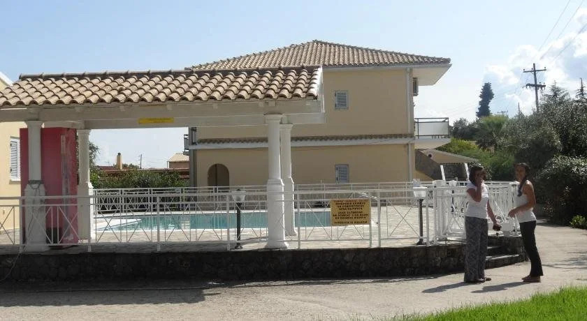 Dimitra Apartments