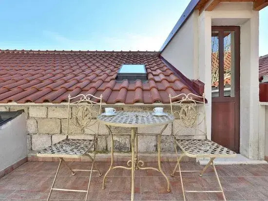 Apartments Mirabella
