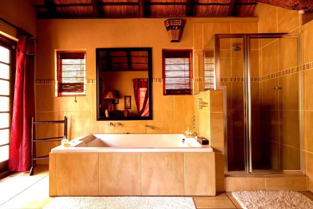 Lovely holiday home bordering Kruger National Park