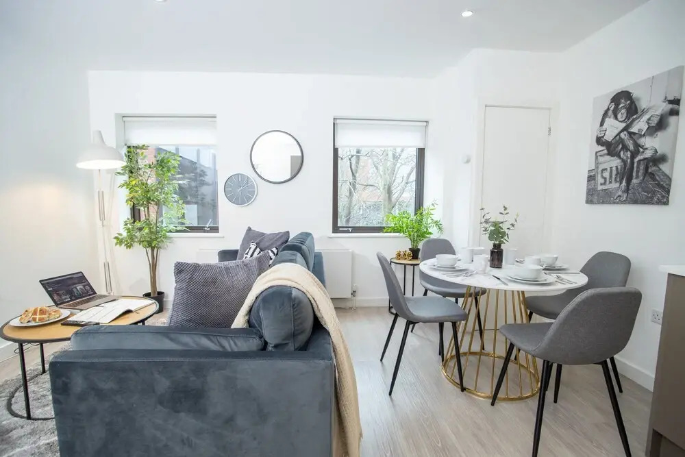 Pembroke House Apartments - Parking