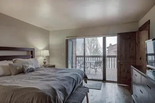 241C Mountain Side Condo