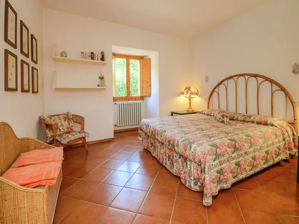 Villa with swimming pool and panoramic view of the Apennines