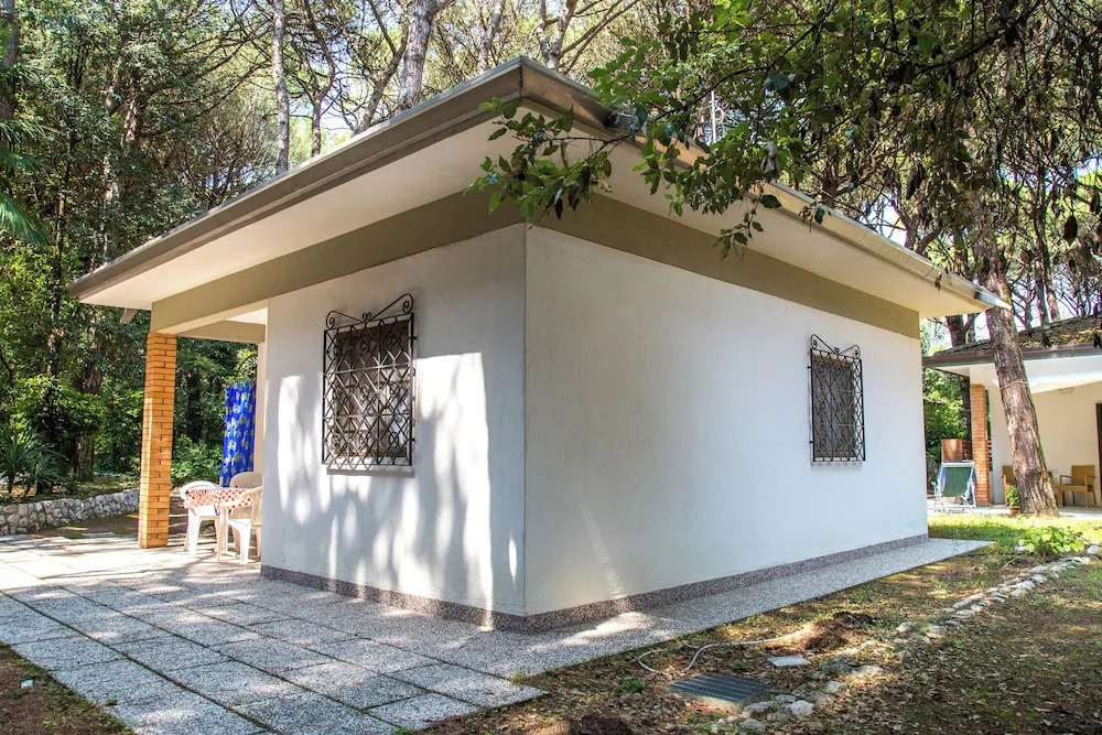Pine-front Bungalow Steps From the Beach