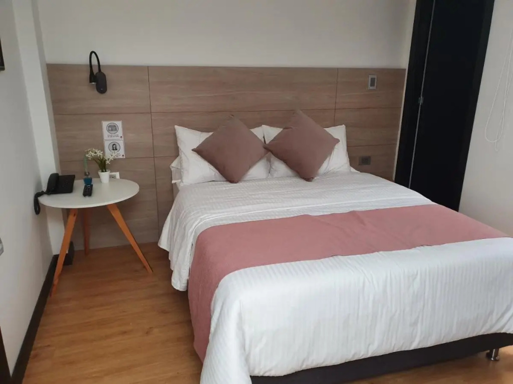 HOTEL SANTORI