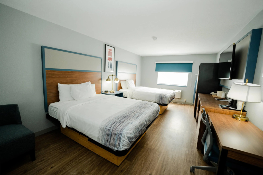 AmericInn by Wyndham Tomahawk