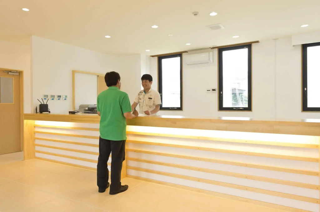 LOW COST RESORT Manza Beach