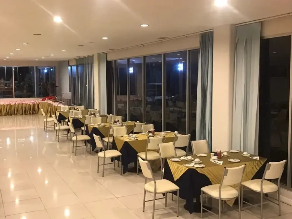 James Mandarin Khaoyai