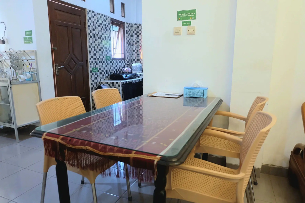 Homestay Syariah Jakal 3 Dekat UGM dan Wisata by SImply Homy