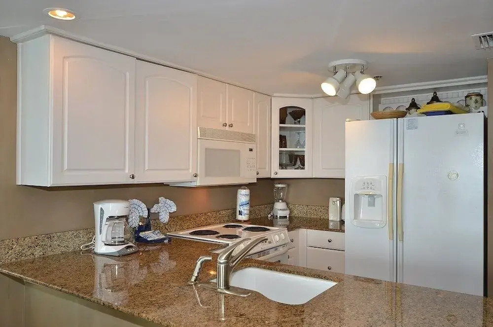 One Seagrove Place Unit 1703 2 Bedroom Condo by Redawning