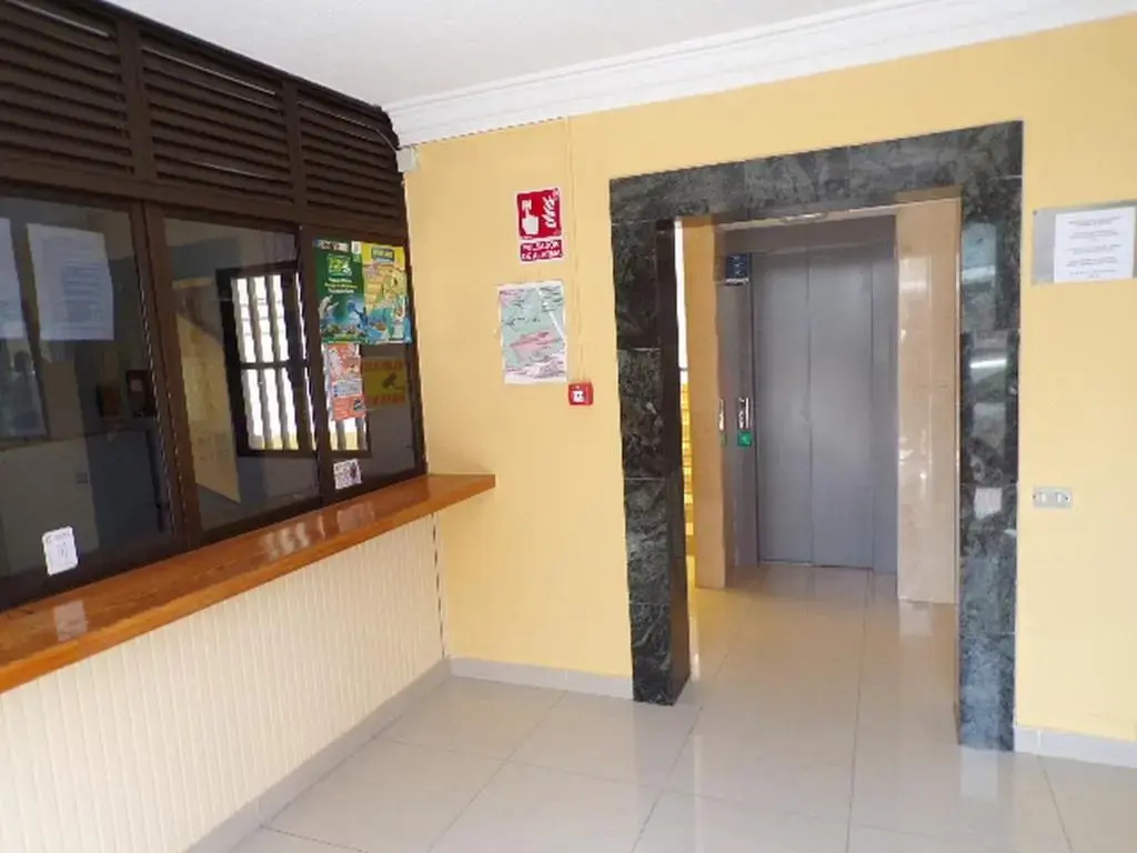Apartamentos Los Juncos II