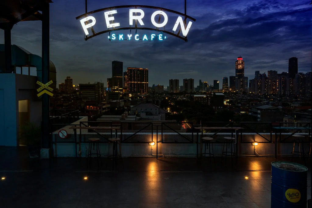 YELLO Hotel Manggarai Jakarta