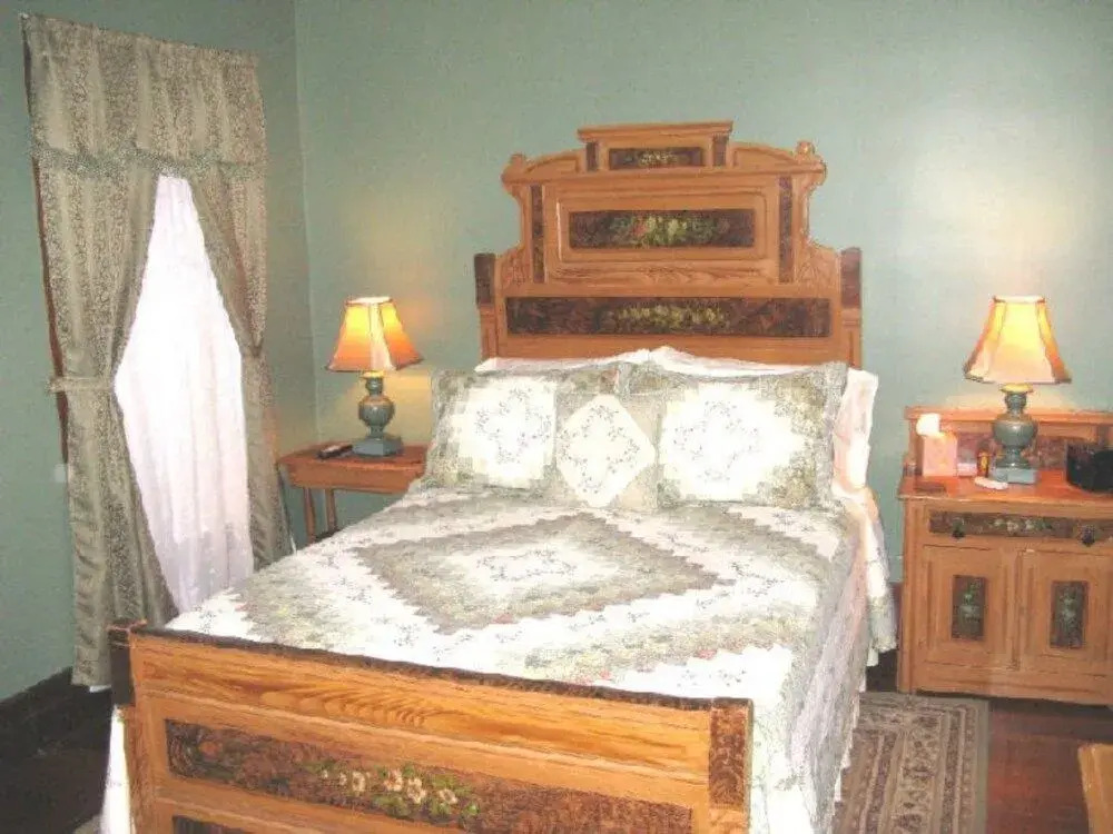 1897 Beekman House Bed and Breakfast