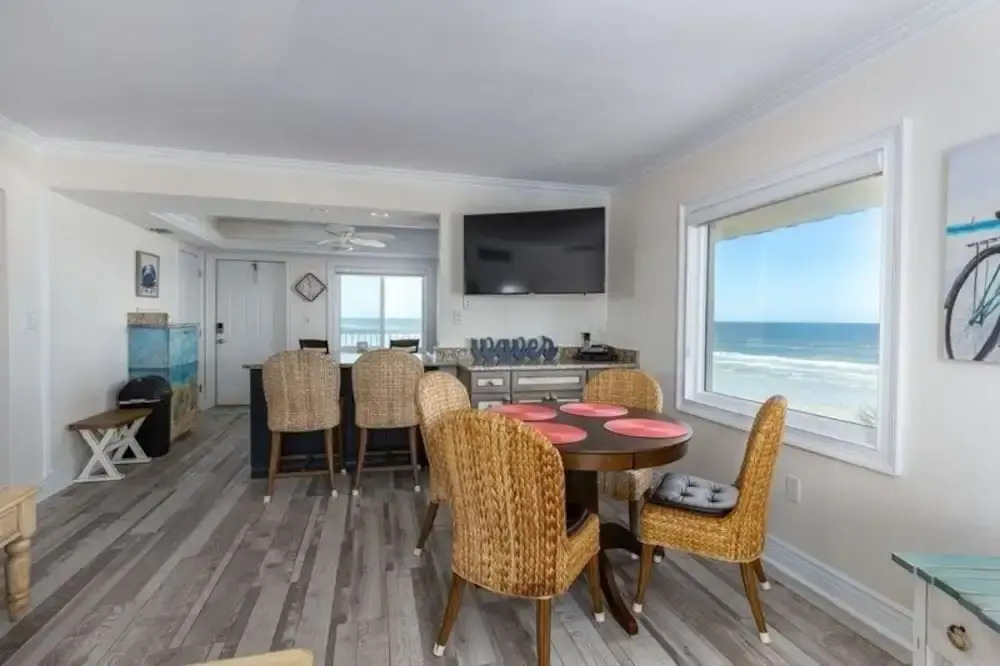 Win-san C-315 Ocean Front 2 Bed/ 2 Bath -third Floor 2 Bedroom Home
