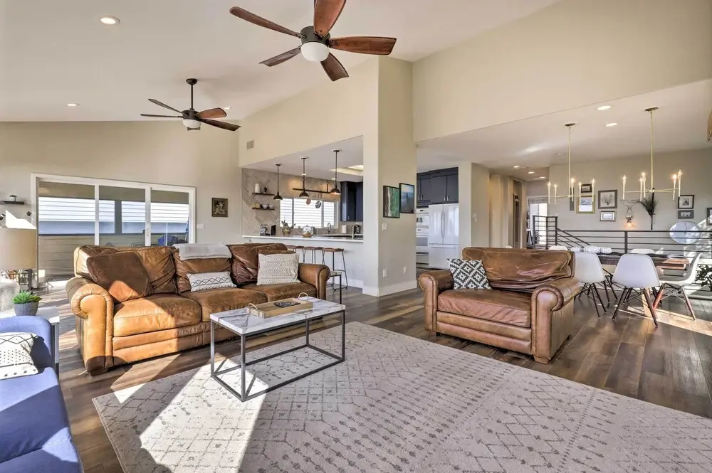 Remodeled Home w/ Spa & Deck: Walk to Dillon Beach
