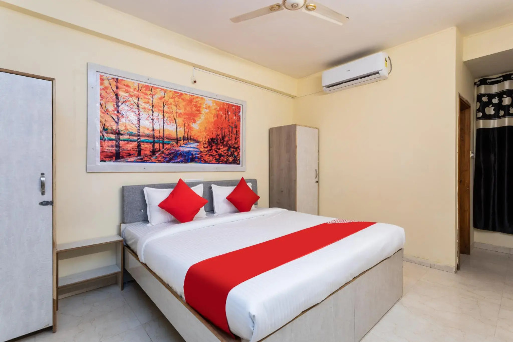 OYO 30478 Hotel 24X7
