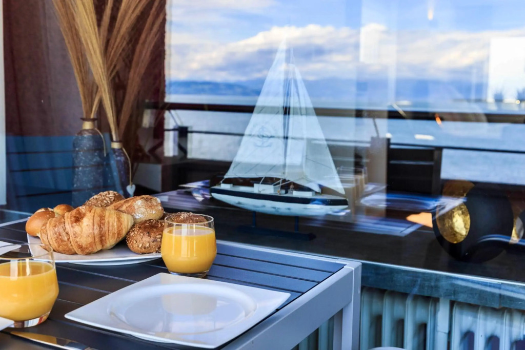 Apartment Lakeside direkt am Bodensee mit Privatstrand, atemberaubender Seesicht und Parkplatz
