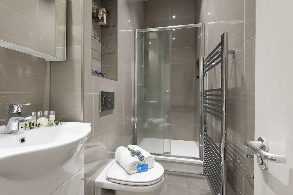Modern Cheshire Court Nest - NBS