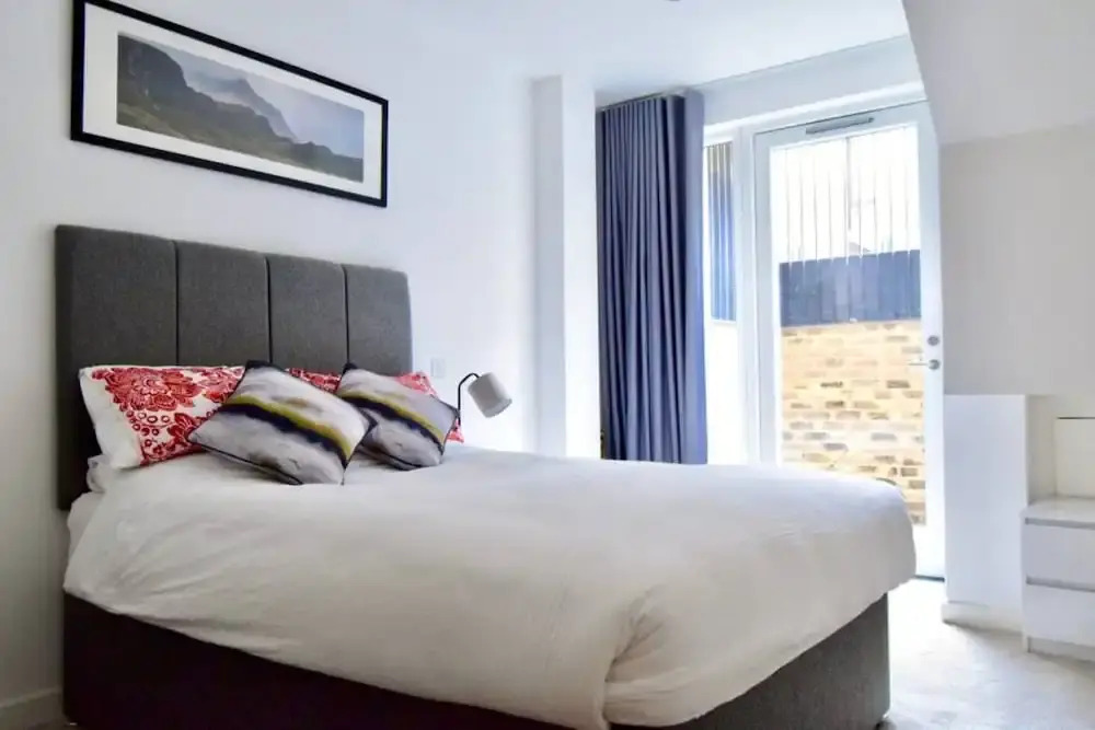 Modern 2 Bedroom Home in Kings Cross