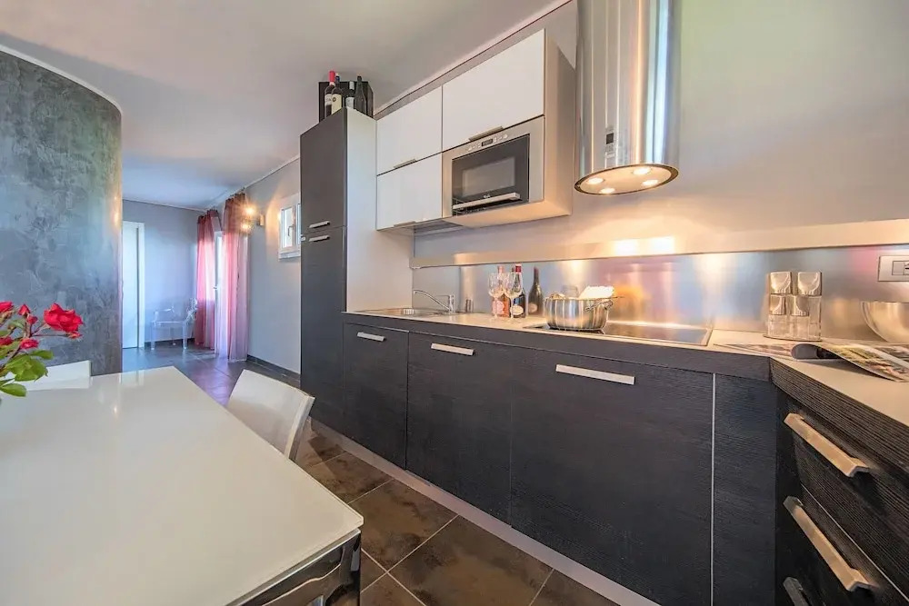 San Sivino Apartment with pool by Wonderful Italy