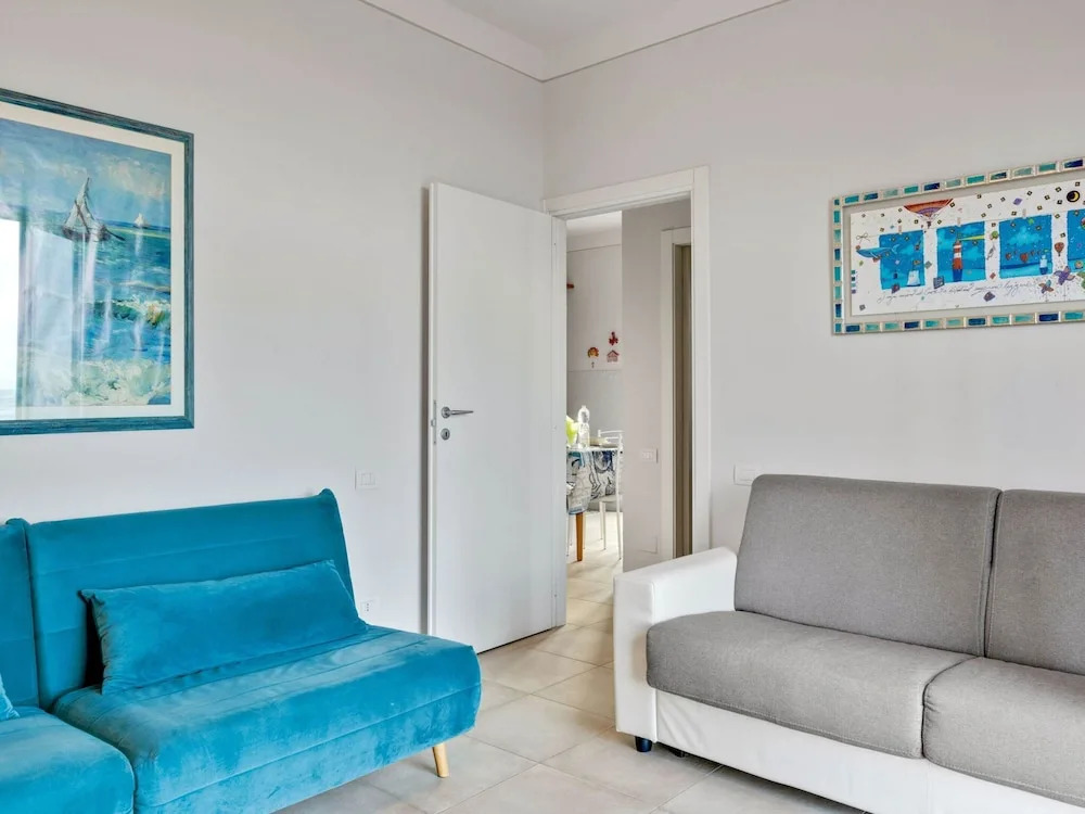 Amazing holiday home near pet-friendly beach