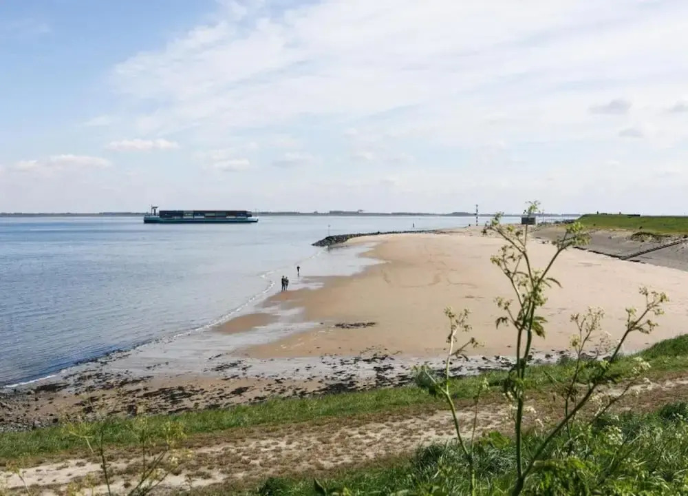 leisure retrete with costal nature