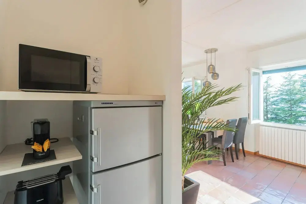 The Writers Nest Waterfront Villa by Rent All Como