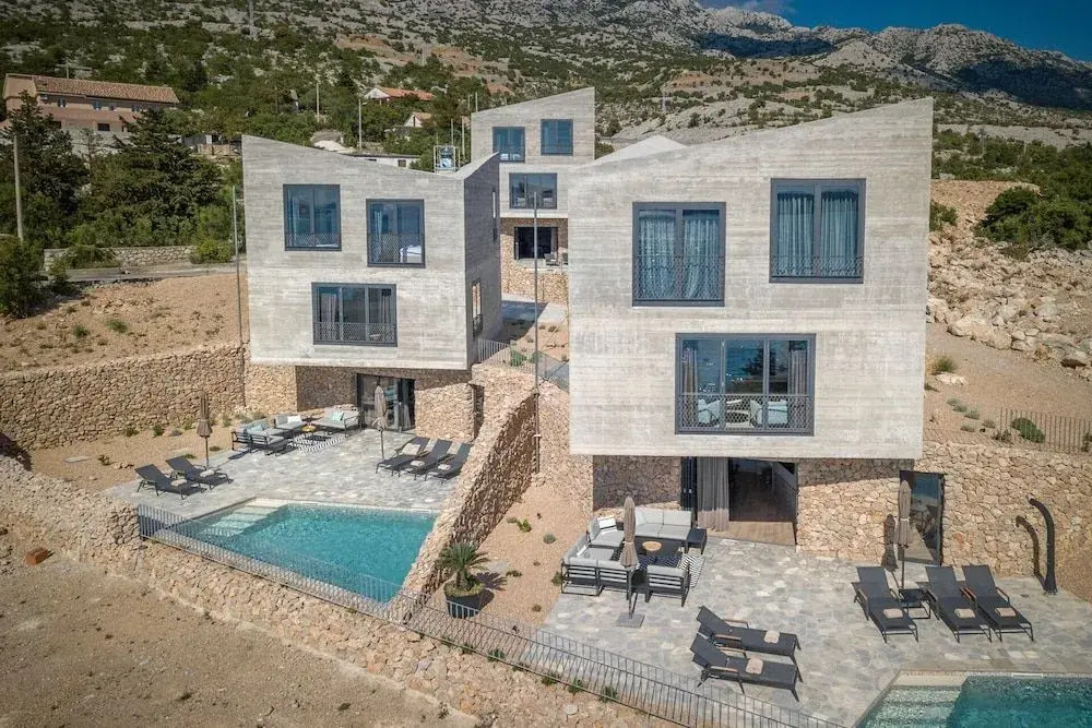 Lukovo Villas