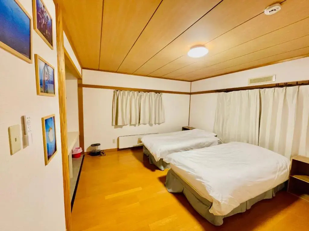 Yellow House Niseko