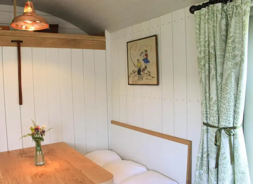 The Parlour, for Alton Towers & the Peak District