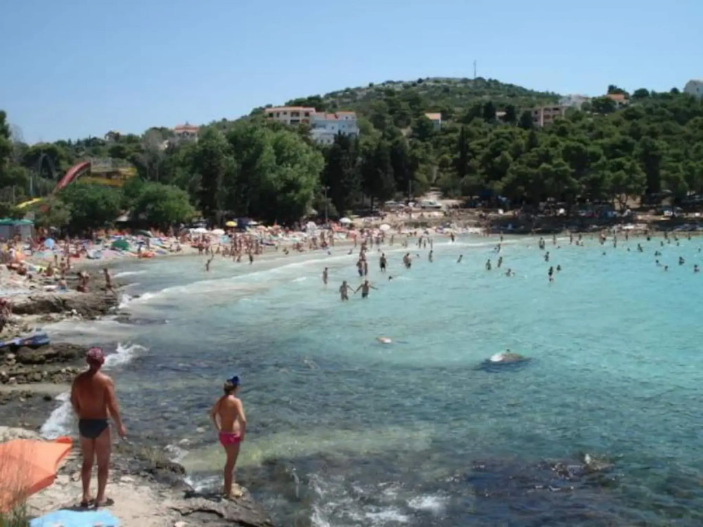 Apartments Djurdja by the sea