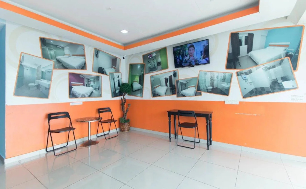 OYO 90296 Red Orange Hotel Port Klang