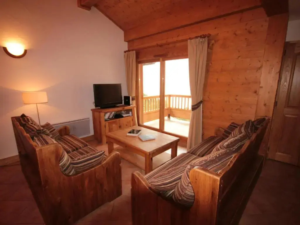 Appartement Villard-sur-Doron, 4 pièces, 10 personnes - FR-1-293-57