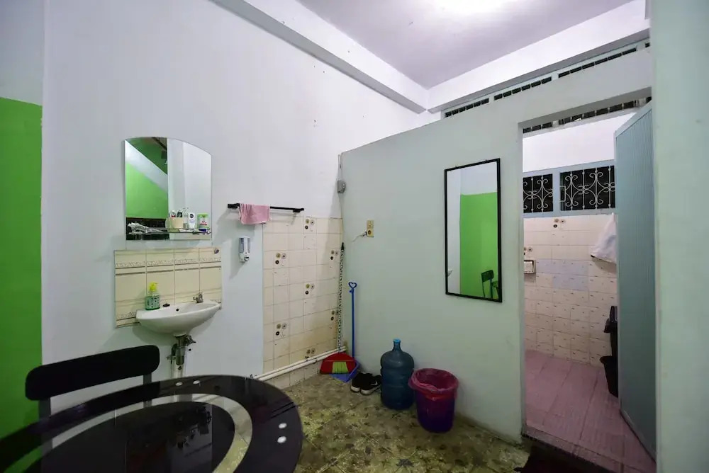 Medan Dazhong Backpackers Hostel