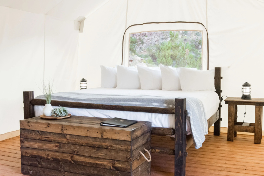 Under Canvas Zion