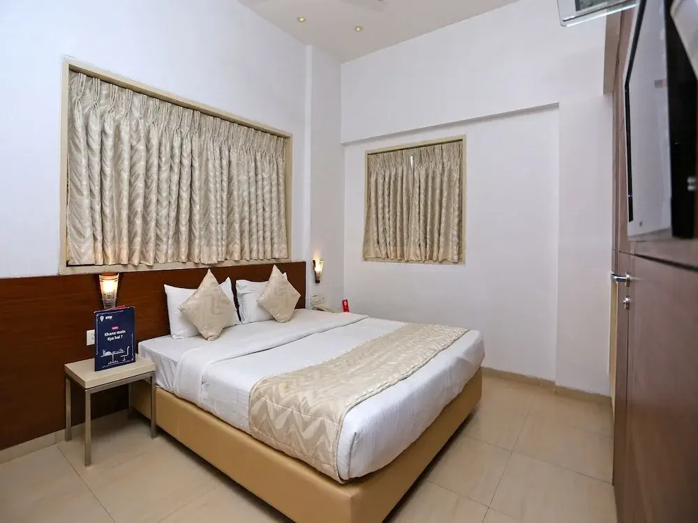 OYO 623 Hotel Suncity Premiere