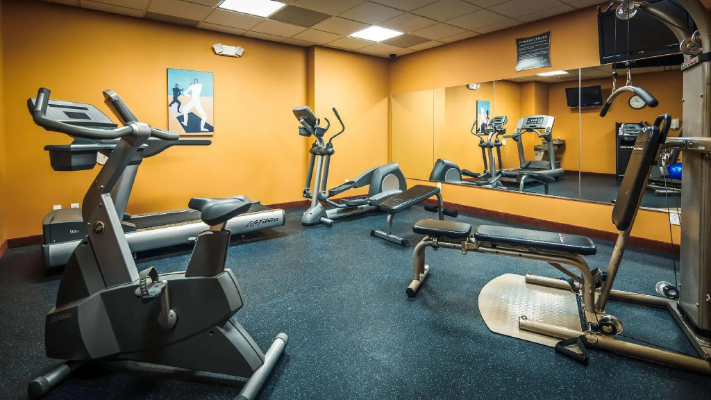 Best Western Plus MidAmerica Hotel