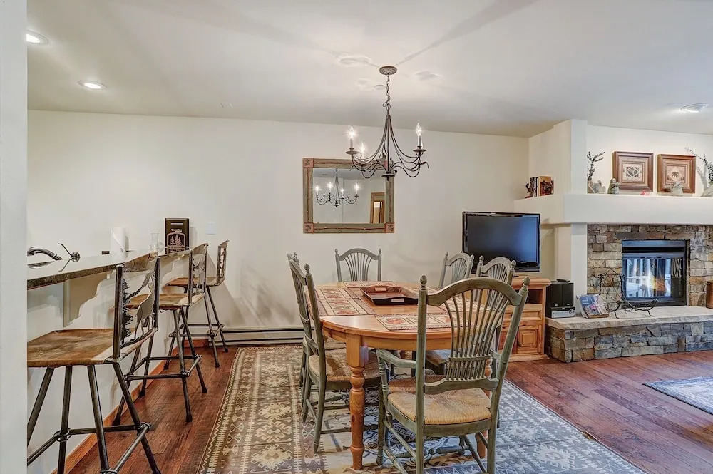Newly Renovated 2 Bed/ 2 Bath Beaver Creek  2 Bedroom Condo by RedAwning